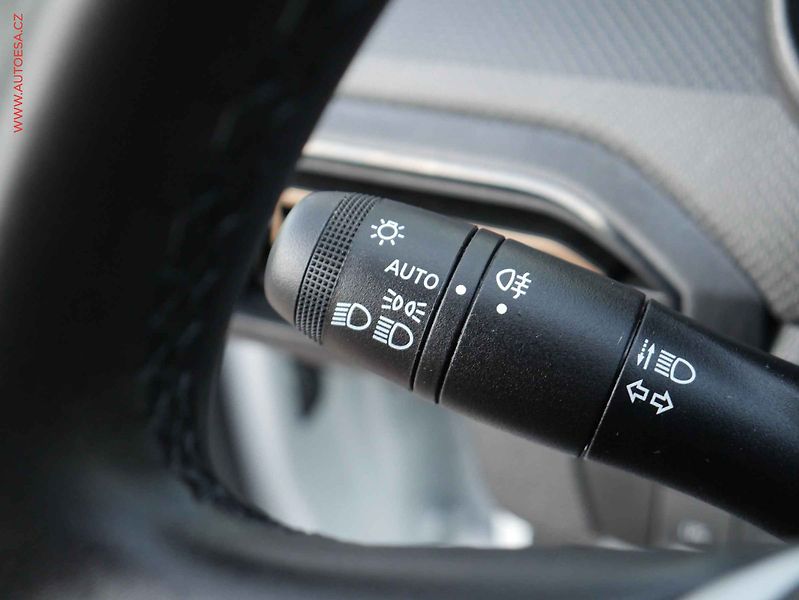 Dacia Sandero (2025) 1.0 TCe, 1.maj,ČR, LED, AC - fotka 15 z 17