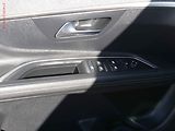 Peugeot 3008 (2019) 2.0 HDi, Crossway, AT, panor - náhled 16
