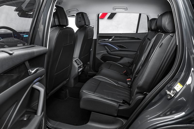 Volkswagen Tayron 2,0TDI DSG 7míst Matrix Ergo 3 - fotka 14 z 20