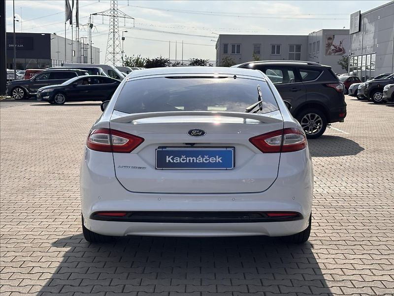 Ford Mondeo 2,0 TDCi 110kW Titanium - fotka 4 z 25