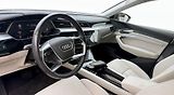 Audi Q8 e-tron SB 55 Q 360k Pano Taž Bílý in. - náhled 7