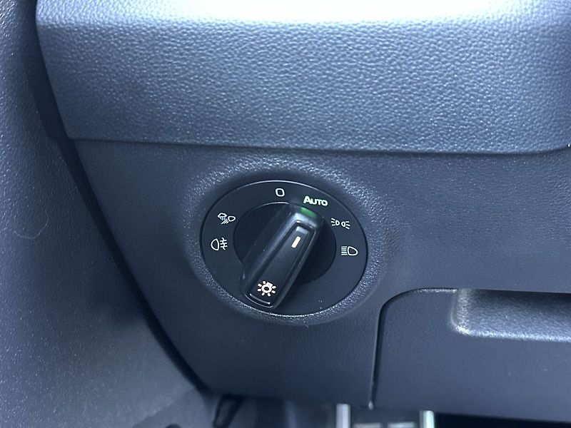 Škoda Karoq (2026) 1.5 TSI DSG Sportline - fotka 17 z 37