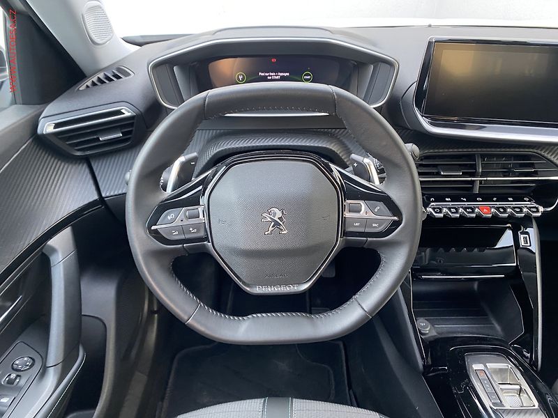 Peugeot 2008 (2022) 1.5 HDi, Allure, AT - fotka 11 z 18