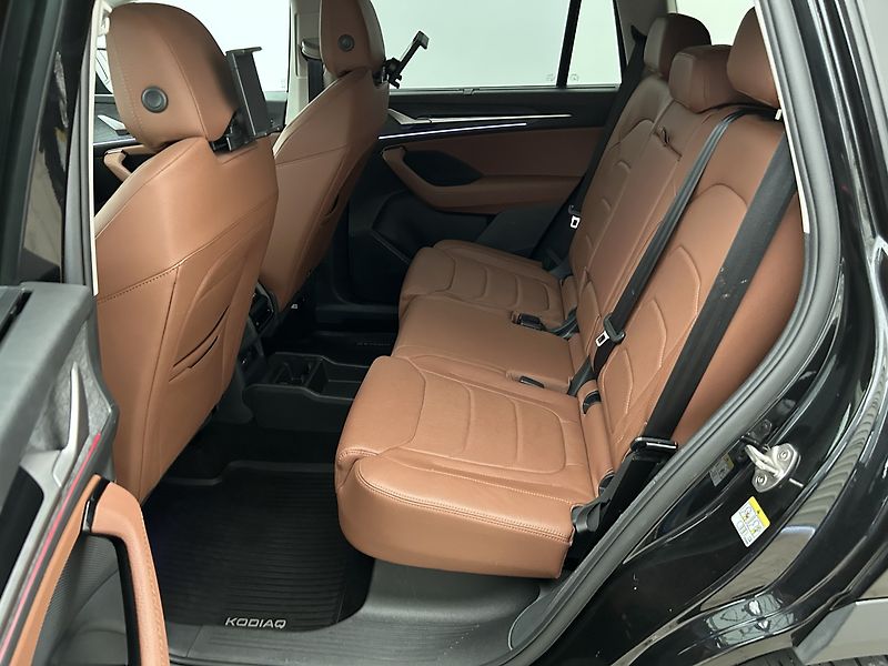 Škoda Kodiaq 2.0 TDI 4x4 Exclusive Selectio - fotka 28 z 36