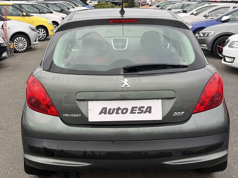 Peugeot 207 (2009) 1.4i, 2.maj,ČR, AC, STK7/28 - fotka 5 z 16