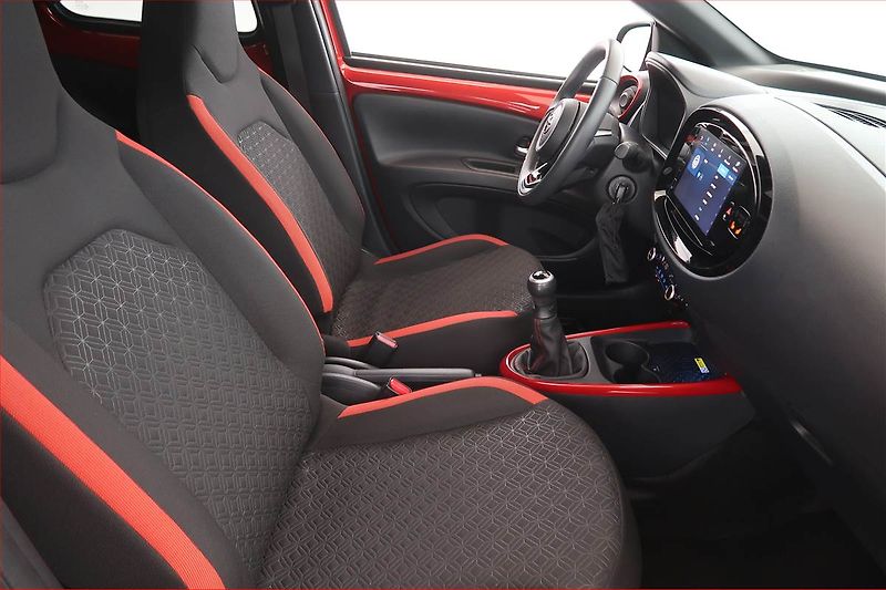 Toyota Aygo (2022) Style 1.0, Serv.kniha - fotka 9 z 18