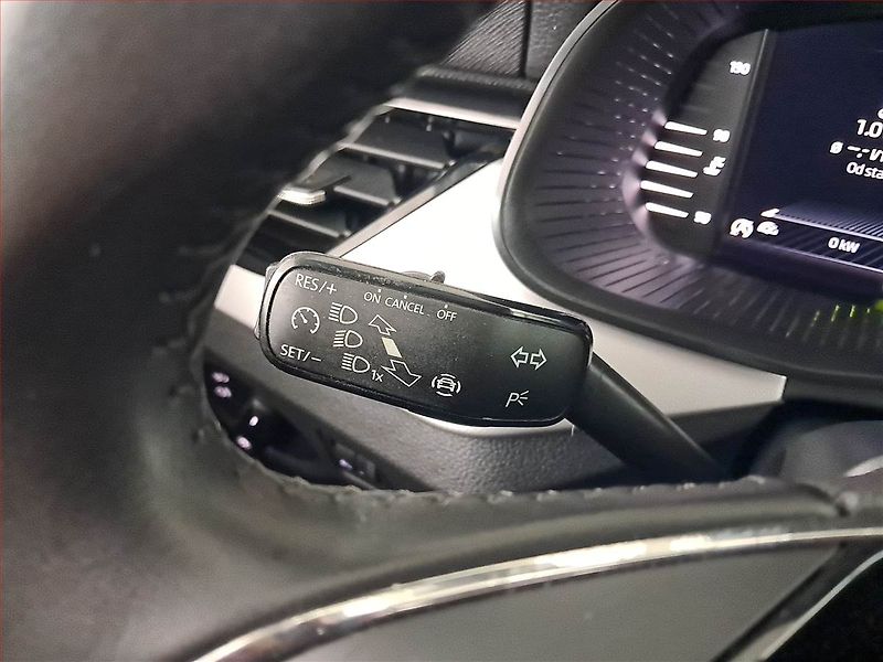 Škoda Scala (2021) 1.0 TSI, Automat, Tempomat - fotka 19 z 20