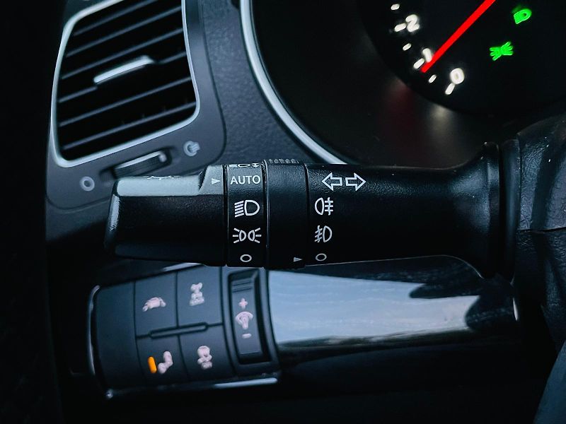 Kia Sorento 2.2D 4x4 AUT PANORAMA VÝHŘEV  - fotka 41 z 51