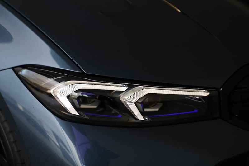 BMW Řada 3 M340d xDrive Touring - fotka 18 z 19