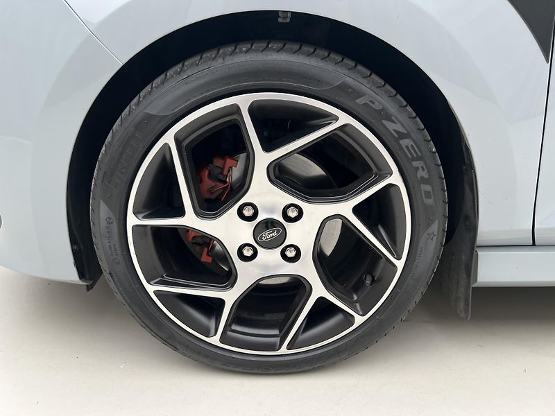 Ford Fiesta ST Performance Záruka - fotka 13 z 41