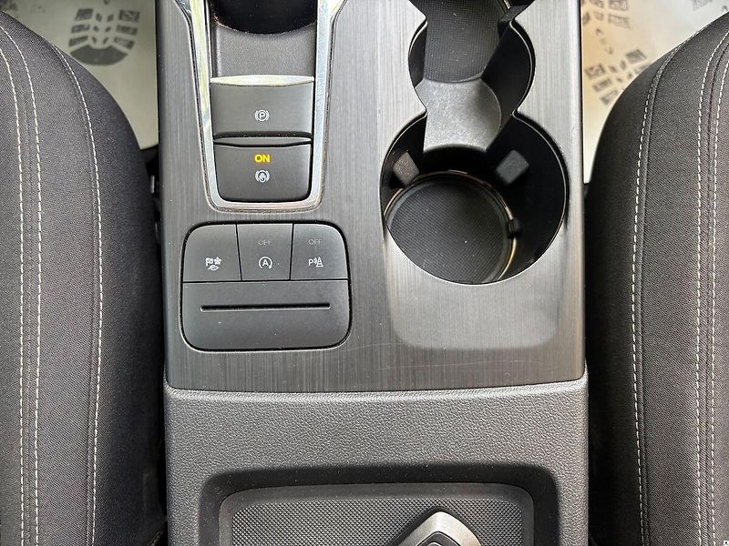 Ford Kuga 2.0EcoBlue.TITAN.DPH.AT.1MAJ.4 - fotka 30 z 50