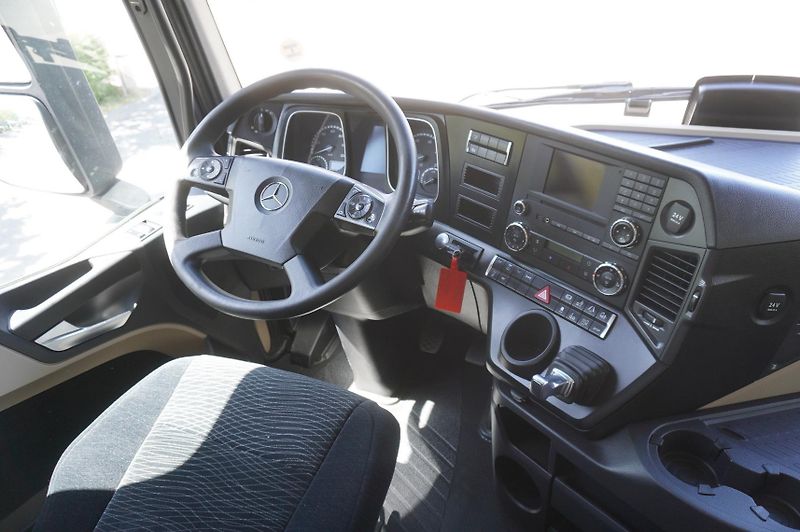 Mercedes-Benz Actros (2018) 2542 / GIGA cabin - fotka 15 z 25