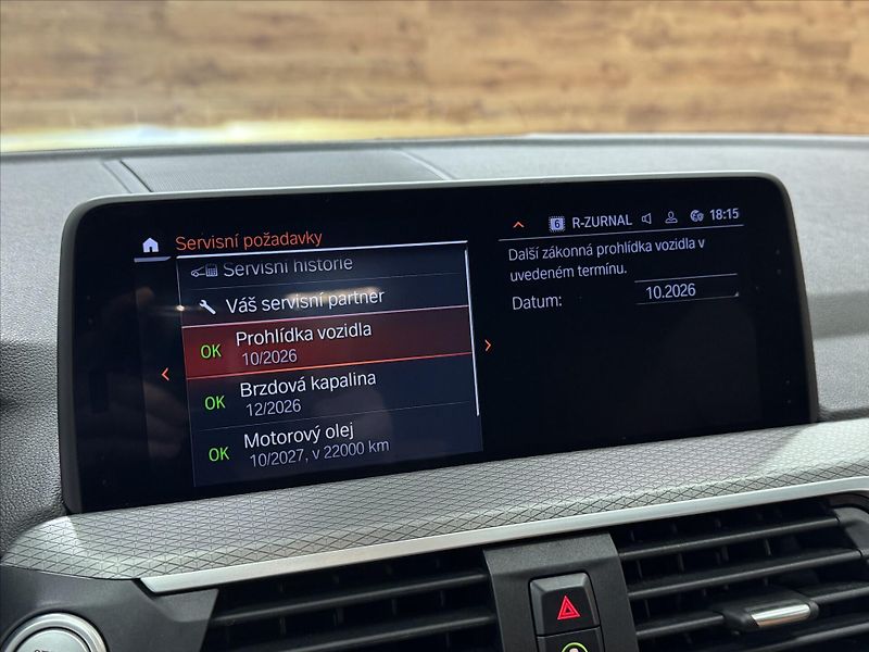 BMW X4 3.0D xDRIVE M-SPORT LED - fotka 19 z 30