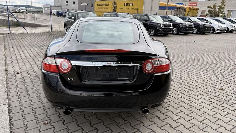 Jaguar XK (2009) V8 3.5i, REZERVOVÁNO - fotka 48 z 55