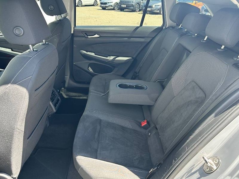 Volkswagen Golf Style 6G 1,5TSI - fotka 9 z 25