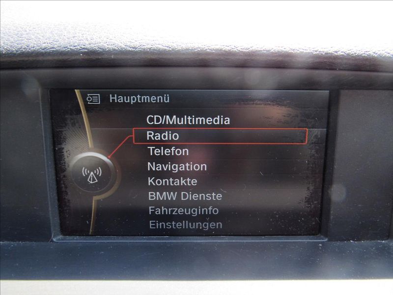BMW X1 2,0 d xDrvie20d - fotka 16 z 29