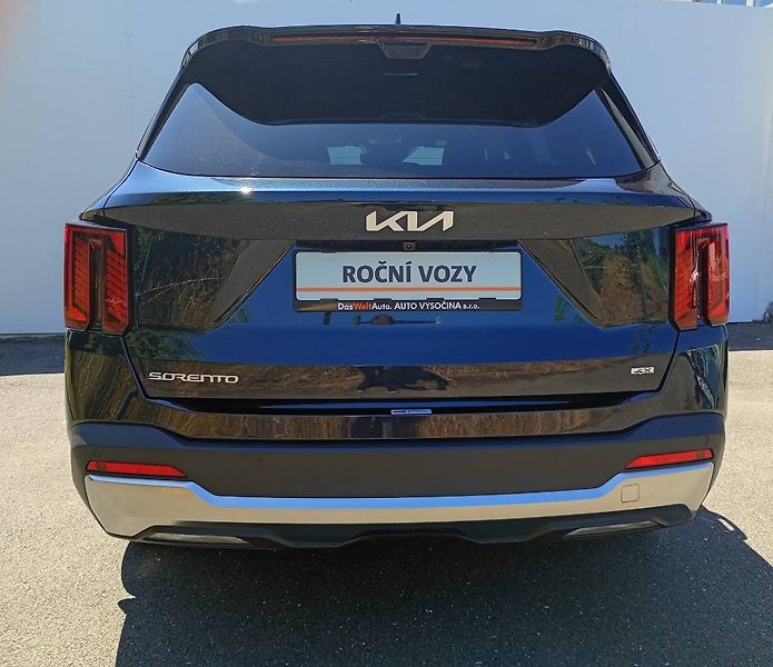 Kia Sorento (2024) 2.2 CRDi SCR 4x4 8DCT TOP - fotka 21 z 26