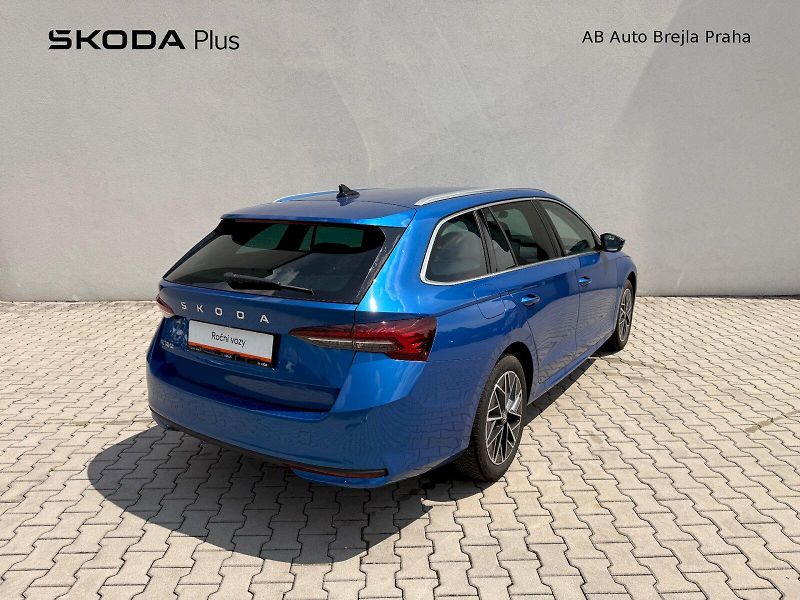 Škoda Octavia (2025) OCT.COMBI TOP SELECTION 2,0 TD - fotka 2 z 31