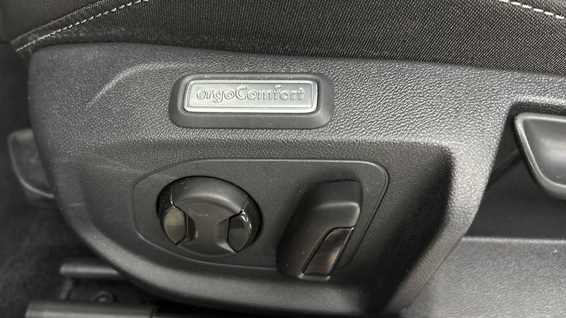 Volkswagen Arteon 2.0 TDI DSG R-Line Shooting Br - fotka 22 z 28