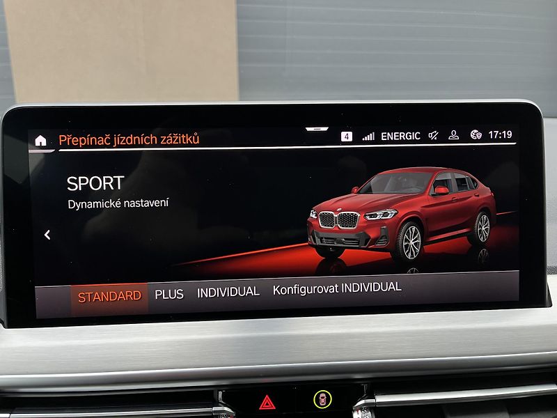 BMW X4 (2024) 3,0xD ///M 210Kw,TZ,webas,ACC - fotka 30 z 58