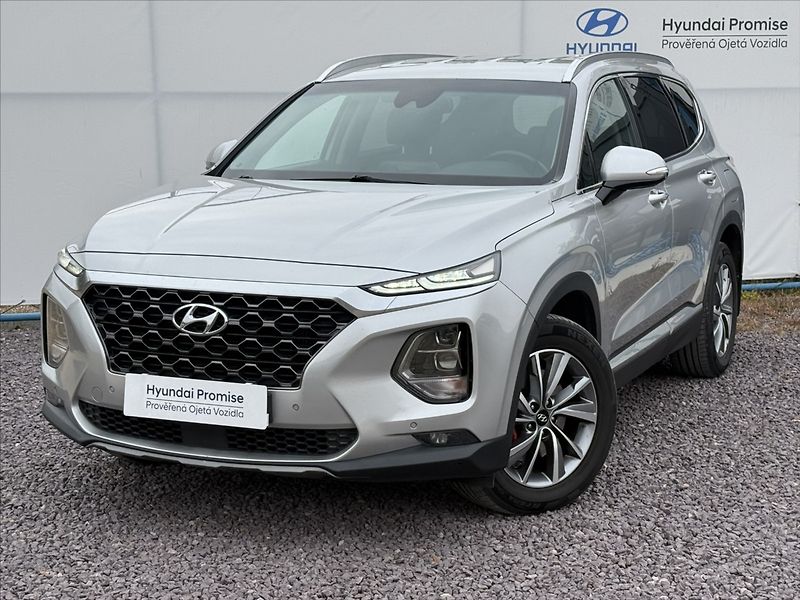Hyundai Santa Fe 2,2 CRDI 147kW DCT 4x4 Smart - fotka 1 z 26