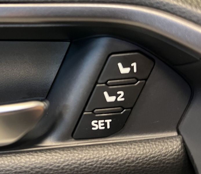Toyota RAV4 2,5 Hybrid AT AWD GR SPORT - fotka 10 z 20