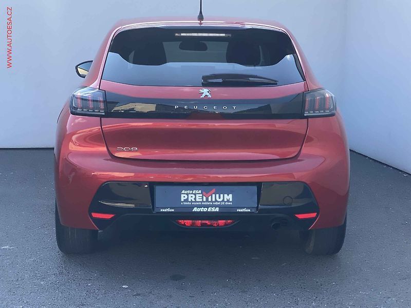 Peugeot 208 (2021) 1.2PT, Allure, AT, kamera - fotka 5 z 20