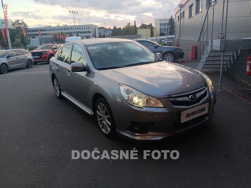 Subaru Legacy (2011) 2.5i 4x4, 1.maj,ČR, servis - fotka 1 z 3