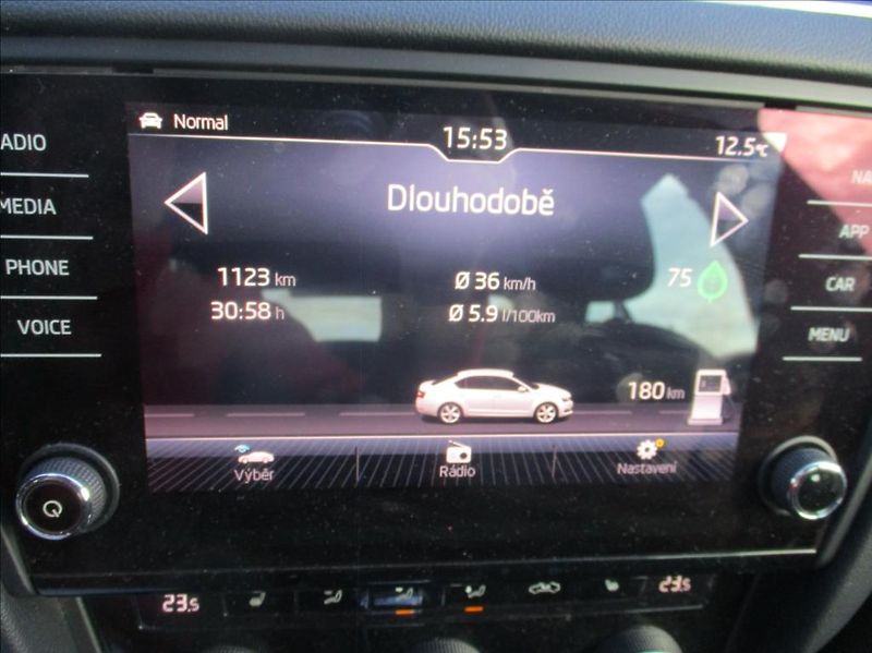 Škoda Octavia 2,0 TDI, Style,DSG,navi,DPH,CZ - fotka 13 z 29