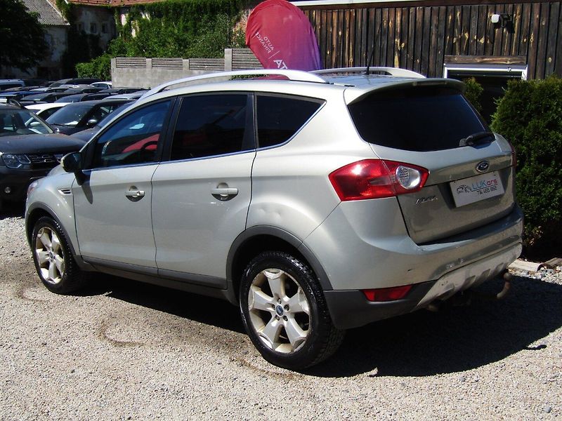 Ford Kuga (2009) 2.0 TDCi 100kW - fotka 5 z 36