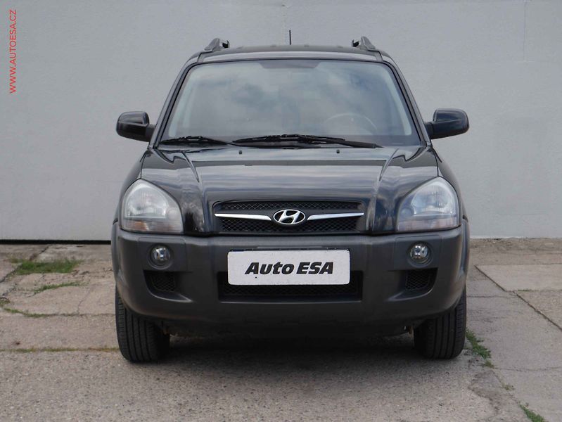 Hyundai Tucson (2010) 2.0 i 4x4, AAC - fotka 2 z 18
