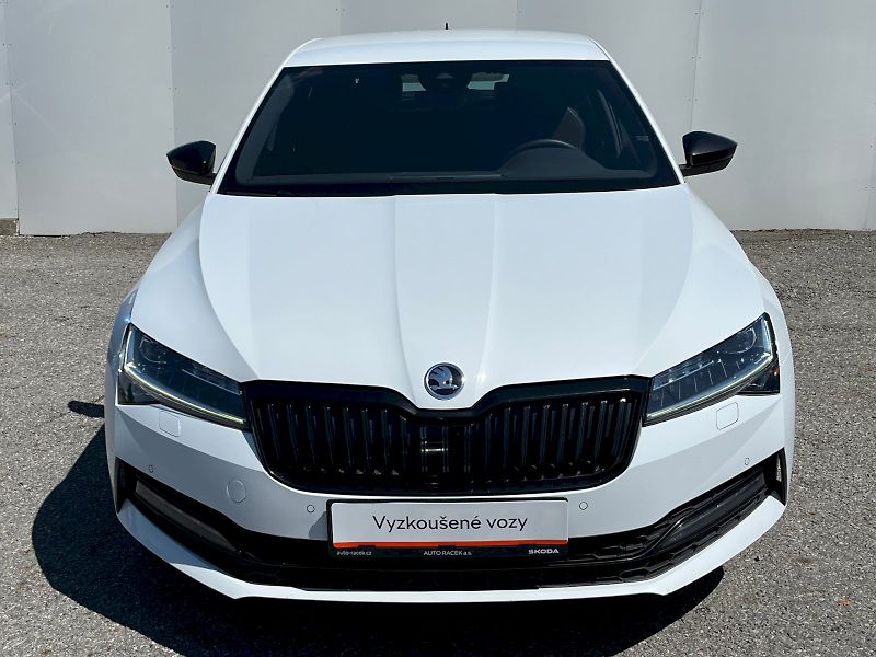 Škoda Superb (2022) 2.0 TSI 206kW SportLine 4x4 DS - fotka 23 z 27