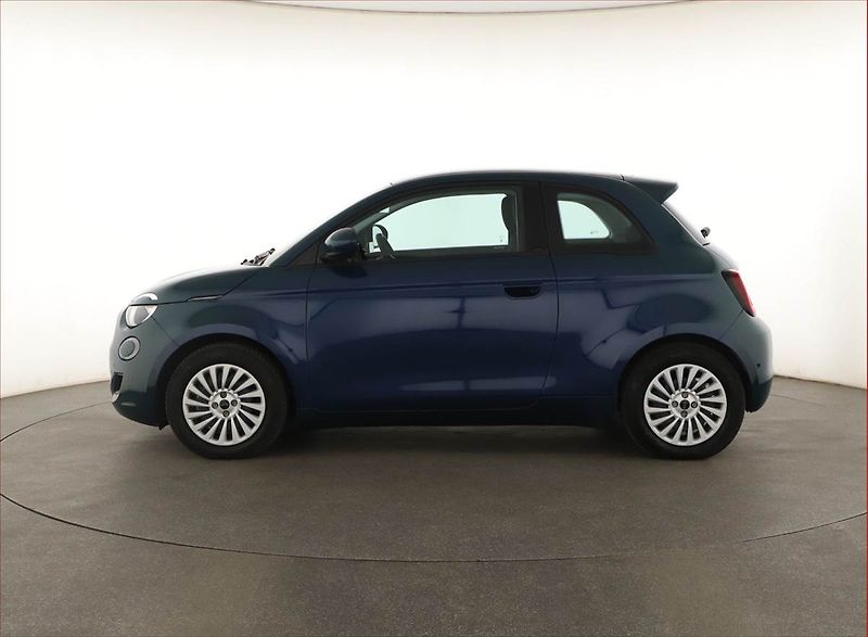 Fiat 500e (2023) 42 kWh, SoH 94%, Automat - fotka 3 z 19