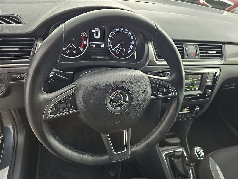 Škoda Rapid 1,2 TSi 66KW Joy DIG.KLIMA STK - fotka 12 z 46