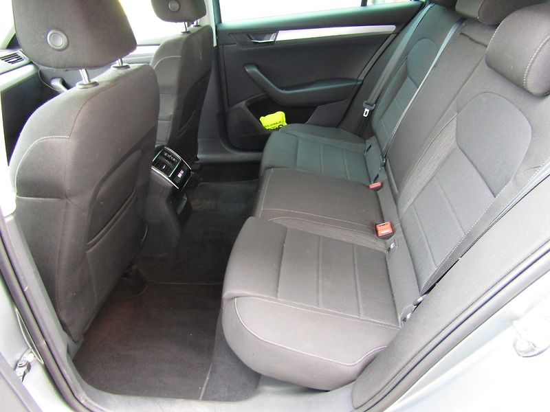 Škoda Superb (2017) 1.6 TDI 88kW - fotka 22 z 40