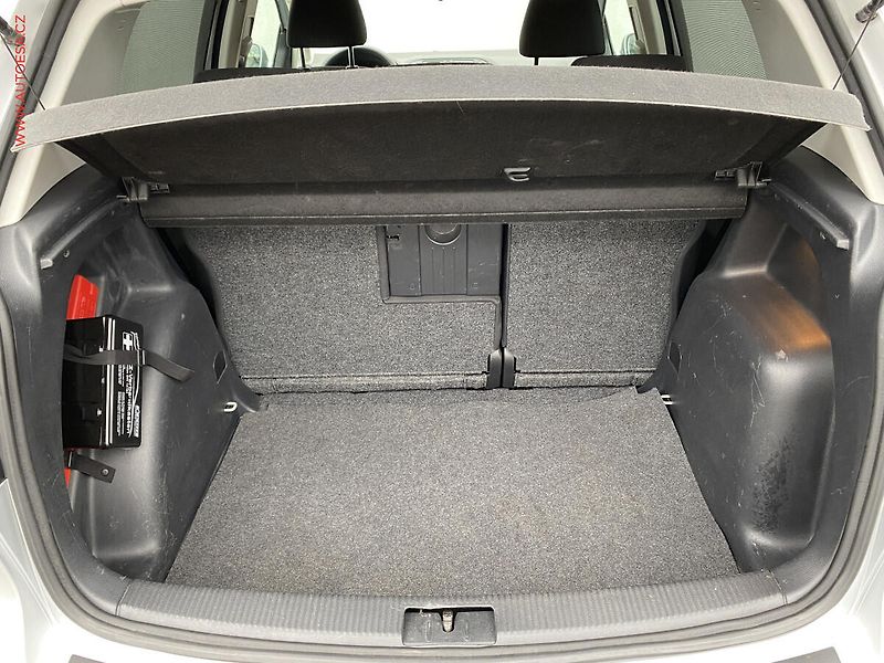 Volkswagen Golf Plus (2012) 1.4TSI, Trendline, +kola - fotka 7 z 16