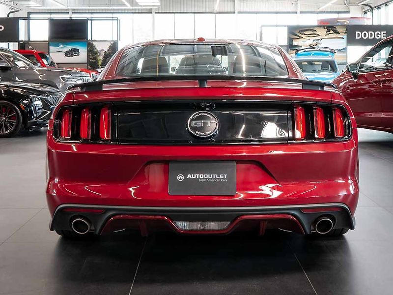 Ford Mustang (2016) 5.0 V8 GT California Special - fotka 4 z 30