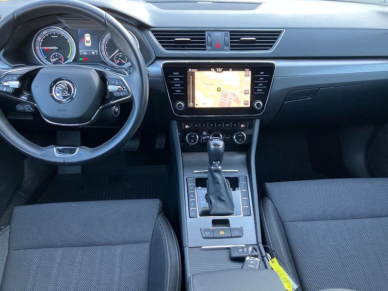 Škoda Superb (2020) IV 1.4PHEV 160 STYLE DSG - fotka 20 z 37