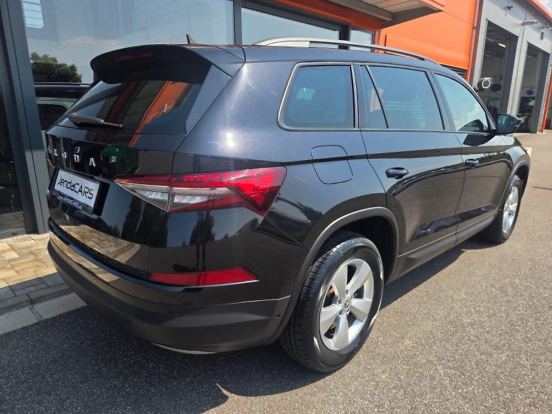 Škoda Kodiaq (2022) 2.0 TDI SERVISNÍ KNÍŽKA - fotka 2 z 10