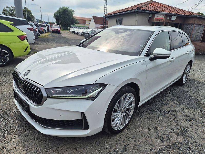 Škoda Superb Combi 2,0 TDI DSG 4x4 142 kW L - fotka 1 z 41