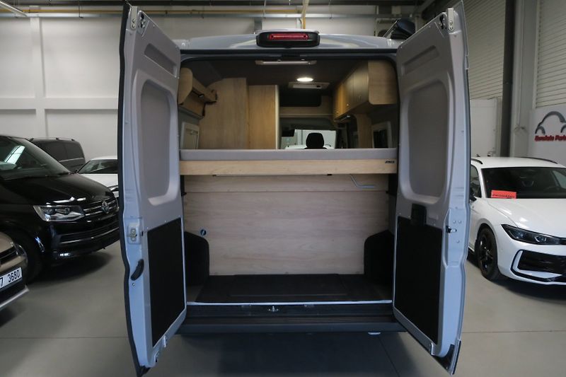Fiat Ducato (2025) FULLVANS 2,2MTJ 140k L2H2 - fotka 42 z 50