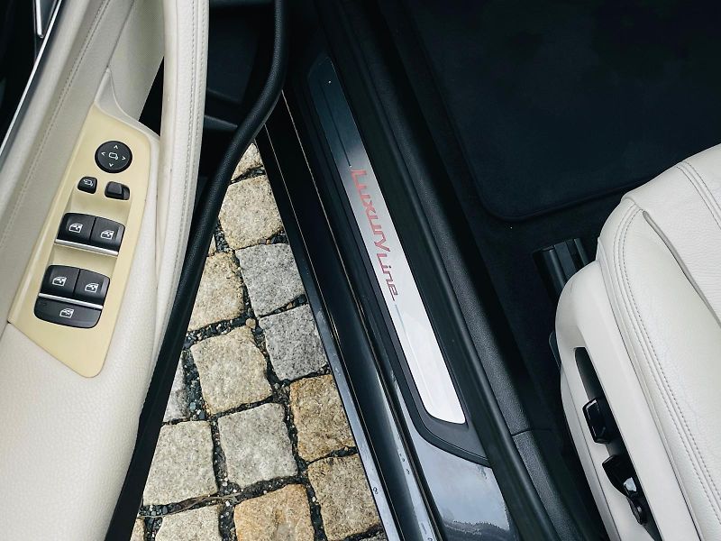 BMW Řada 5 520D AUT KAMERA SERVISKA - fotka 30 z 58
