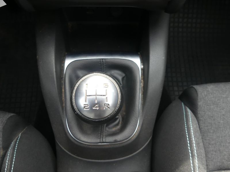 Citroën C4 (2016) 1,2 PureTech 110 MAN5 - fotka 15 z 18