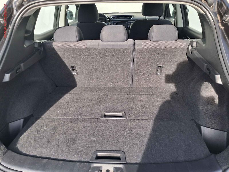 Nissan Qashqai (2015) 1.2TCe, Acenta, navi, kamera - fotka 7 z 18