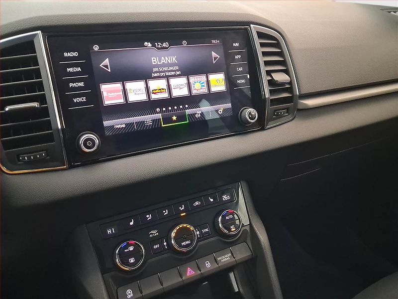 Škoda Karoq (2021) Ambition 1.0 TSI, Serv.kniha - fotka 12 z 20