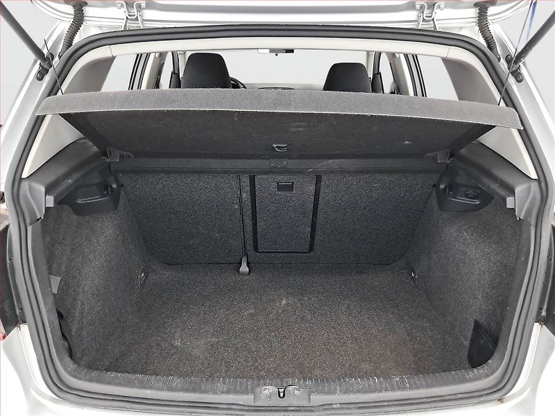 Volkswagen Golf (2009) 1.4 TSI, po STK, jezdí výborně - fotka 14 z 18