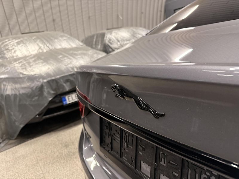 Jaguar XF (2021) 2.0d R-Dynamic, REZERVOVANO - fotka 20 z 56