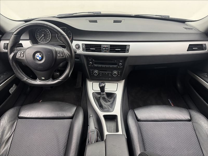 BMW Řada 3 2,0 i POLOKŮŽE AC VELKÝ SERVIS - fotka 7 z 44