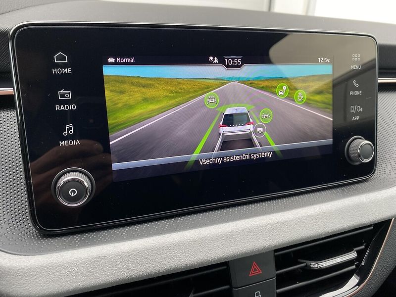 Škoda Scala 1,0 TSI 85 kW Selection - fotka 19 z 27