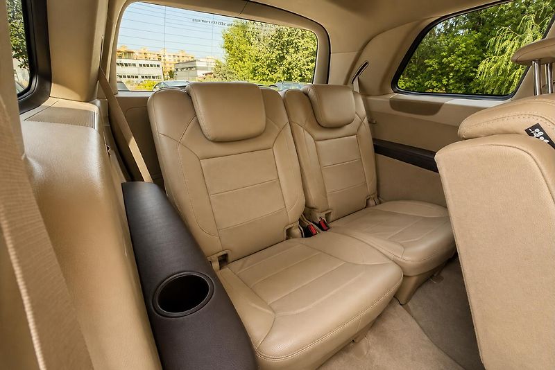 Mercedes-Benz GL (2014) GL 350 Bluetec 4Matic - fotka 23 z 42